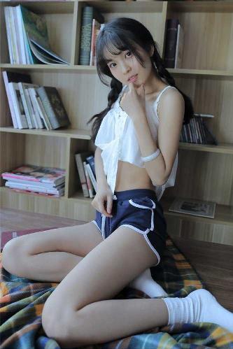 美丽小蜜桃